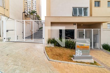 Apartamento para alugar com 33m², 2 quartos e sem vaga Apartamento para alugar com 33m², 2 quartos e sem vagaFachada