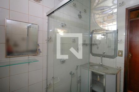Casa à venda com 360m², 5 quartos e 5 vagasCasa 2 - Banheiro
