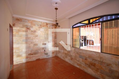 Casa à venda com 360m², 5 quartos e 5 vagasCasa 2 - Sala