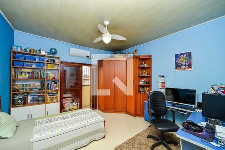 Casa à venda com 423m², 5 quartos e 3 vagasSuíte 2