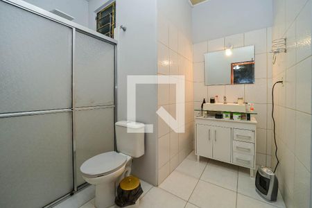 Casa à venda com 423m², 5 quartos e 3 vagasBanheiro da Suíte 4