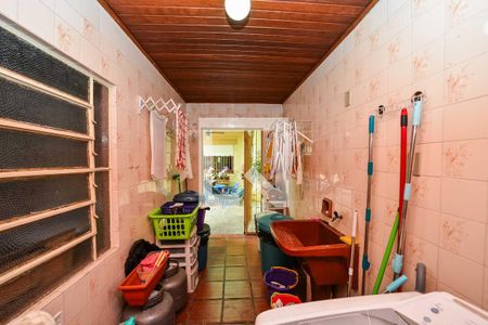 Casa à venda com 423m², 5 quartos e 3 vagasÁrea de Serviço