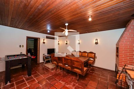 Casa à venda com 423m², 5 quartos e 3 vagasEspaço Gourmet