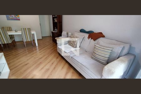 Apartamento à venda com 80m², 3 quartos e 2 vagas Apartamento à venda com 80m², 3 quartos e 2 vagasSala