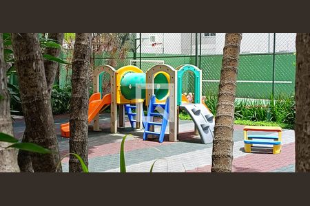 Apartamento à venda com 80m², 3 quartos e 2 vagas Apartamento à venda com 80m², 3 quartos e 2 vagasÁrea comum - Playground