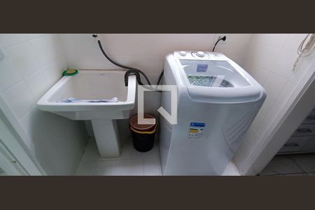 Apartamento à venda com 80m², 3 quartos e 2 vagas Apartamento à venda com 80m², 3 quartos e 2 vagasÁrea de Serviço