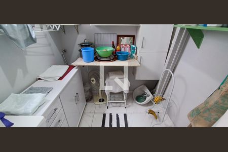 Apartamento à venda com 80m², 3 quartos e 2 vagas Apartamento à venda com 80m², 3 quartos e 2 vagasÁrea de Serviço