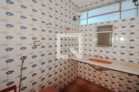 Apartamento à venda com 107m², 3 quartos e 2 vagas Apartamento à venda com 107m², 3 quartos e 2 vagasBanheiro da Suíte