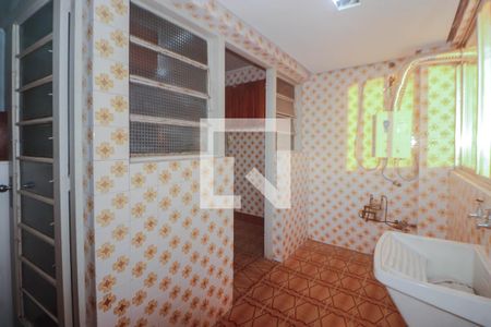 Apartamento à venda com 107m², 3 quartos e 2 vagas Apartamento à venda com 107m², 3 quartos e 2 vagasÁrea de Serviço