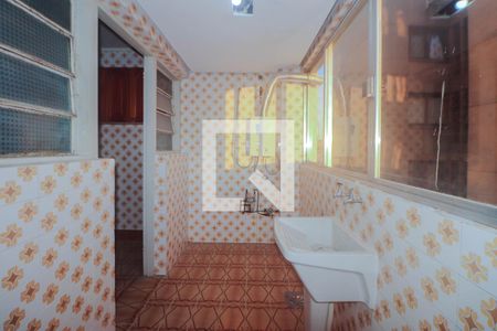 Apartamento à venda com 107m², 3 quartos e 2 vagas Apartamento à venda com 107m², 3 quartos e 2 vagasÁrea de Serviço