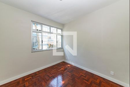 Apartamento à venda com 80m², 3 quartos e 1 vaga Apartamento à venda com 80m², 3 quartos e 1 vagaSuíte