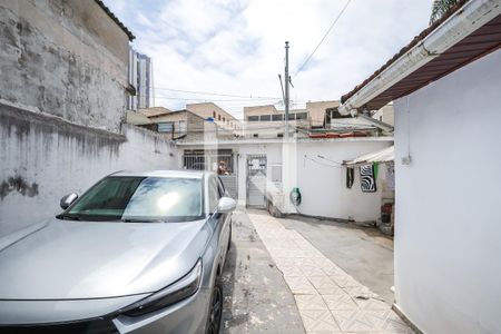 Casa à venda com 181m², 3 quartos e 6 vagas Casa à venda com 181m², 3 quartos e 6 vagasGaragem