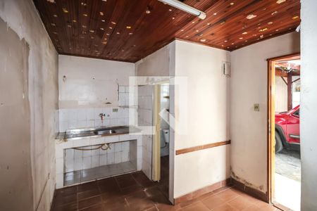 Casa à venda com 181m², 3 quartos e 6 vagas Casa à venda com 181m², 3 quartos e 6 vagasCasa 2: Cozinha 2