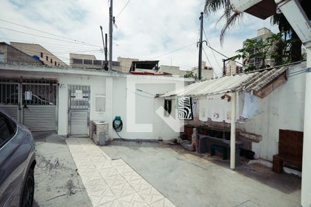 Casa à venda com 181m², 3 quartos e 6 vagas Casa à venda com 181m², 3 quartos e 6 vagasGaragem