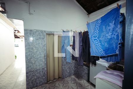 Casa à venda com 181m², 3 quartos e 6 vagas Casa à venda com 181m², 3 quartos e 6 vagasCasa 1: Área de Serviço