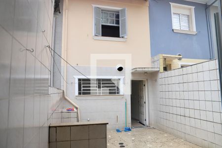 Casa à venda com 120m², 2 quartos e 1 vagaQuintal