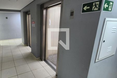 Apartamento à venda com 47m², 1 quarto e sem vagaElevador