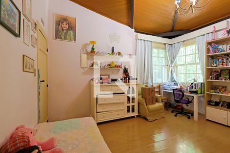 Casa de condomínio à venda com 400m², 3 quartos e 4 vagas Casa de condomínio à venda com 400m², 3 quartos e 4 vagasQuarto 1