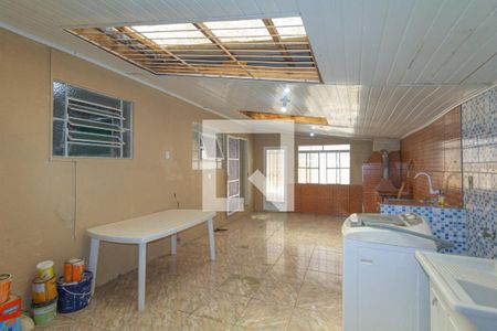 Casa à venda com 300m², 2 quartos e 3 vagasÁrea de Serviço