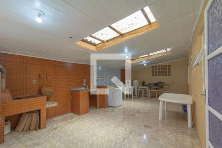 Casa à venda com 300m², 2 quartos e 3 vagasÁrea de Serviço