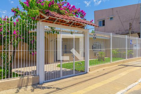 Casa à venda com 300m², 2 quartos e 3 vagasFachada