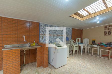 Casa à venda com 300m², 2 quartos e 3 vagasÁrea de Serviço