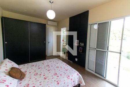 Casa de condomínio à venda com 250m², 4 quartos e 5 vagasSuíte 3