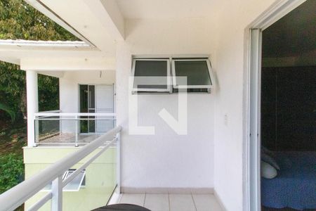 Casa de condomínio à venda com 250m², 4 quartos e 5 vagasVaranda da Suíte 2