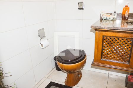 Casa à venda com 450m², 4 quartos e 5 vagas Casa à venda com 450m², 4 quartos e 5 vagasBanheiro