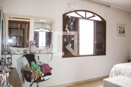 Casa à venda com 450m², 4 quartos e 5 vagas Casa à venda com 450m², 4 quartos e 5 vagasQuarto 2