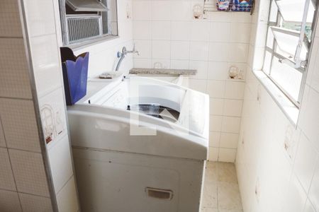 Casa à venda com 450m², 4 quartos e 5 vagas Casa à venda com 450m², 4 quartos e 5 vagasÁrea de Serviço