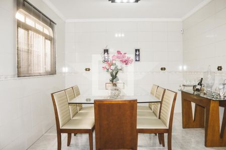 Casa à venda com 450m², 4 quartos e 5 vagas Casa à venda com 450m², 4 quartos e 5 vagasCozinha