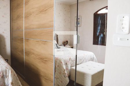 Casa à venda com 450m², 4 quartos e 5 vagas Casa à venda com 450m², 4 quartos e 5 vagasQuarto 2
