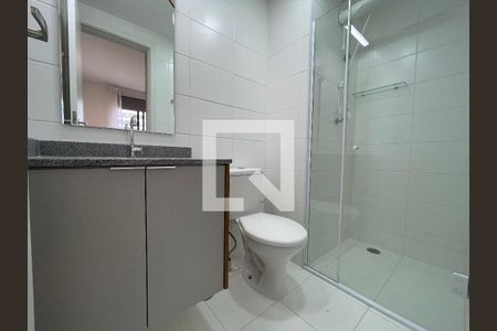 Banheiro de apartamento para alugar com 1 quarto, 24m² em Butantã, São Paulo