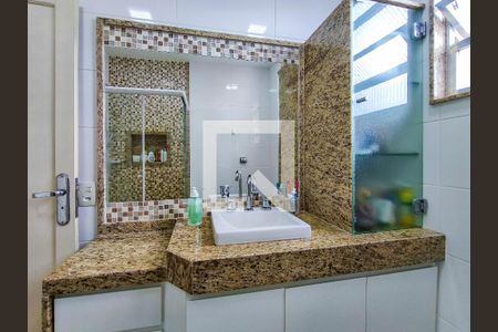 Apartamento à venda com 145m², 2 quartos e 1 vagaBanheiro Corredor