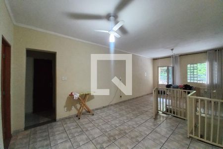 Casa à venda com 300m², 5 quartos e 2 vagasSala