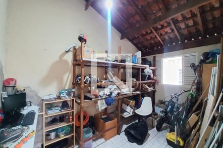 Casa à venda com 300m², 5 quartos e 2 vagasQuarto de Serviço