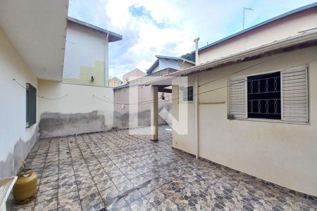 Casa à venda com 300m², 5 quartos e 2 vagasQuintal