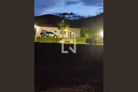 Casa de condomínio à venda com 130m², 3 quartos e 2 vagas Casa de condomínio à venda com 130m², 3 quartos e 2 vagasÁrea Externa