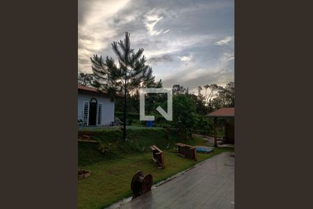 Casa de condomínio à venda com 130m², 3 quartos e 2 vagas Casa de condomínio à venda com 130m², 3 quartos e 2 vagasCozinha