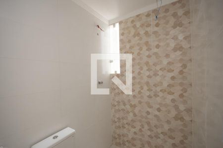 Banheiro de apartamento à venda com 1 quarto, 31m² em Vila Mazzei, São Paulo