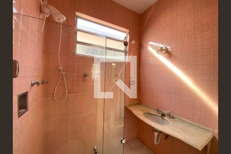 Casa à venda com 85m², 2 quartos e 2 vagas Casa à venda com 85m², 2 quartos e 2 vagasBanheiro