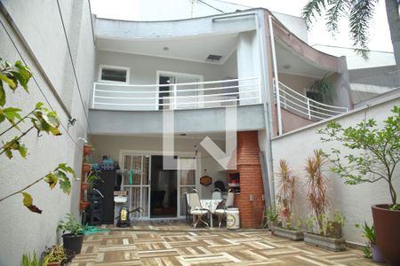 Casa à venda com 195m², 4 quartos e 3 vagasQuintal