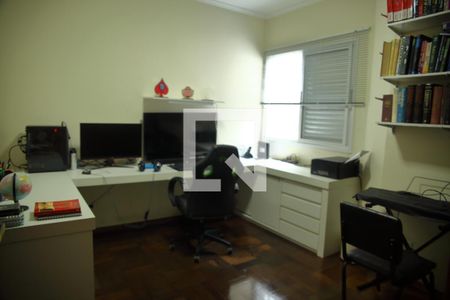 Casa à venda com 195m², 4 quartos e 3 vagasSuíte 2