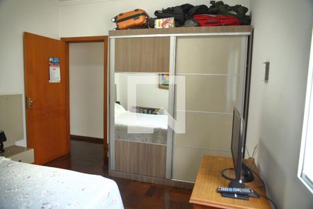 Casa à venda com 195m², 4 quartos e 3 vagasQuarto 3