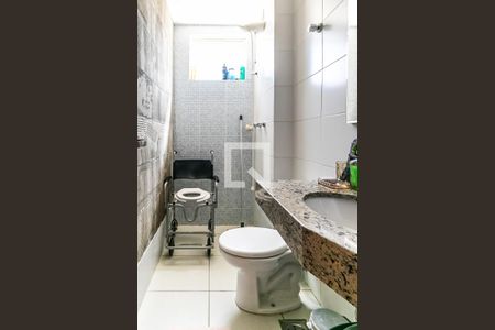 Apartamento à venda com 160m², 3 quartos e 2 vagas Apartamento à venda com 160m², 3 quartos e 2 vagasBanheiro 2