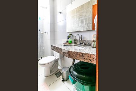 Apartamento à venda com 160m², 3 quartos e 2 vagas Apartamento à venda com 160m², 3 quartos e 2 vagasBanheiro 2