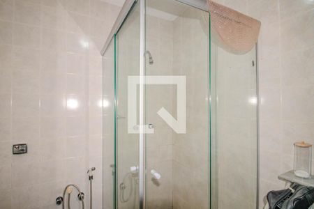 Banheiro Social de casa à venda com 3 quartos, 156m² em Bom Jesus, Porto Alegre