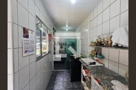Casa à venda com 320m², 2 quartos e 2 vagasCozinha 