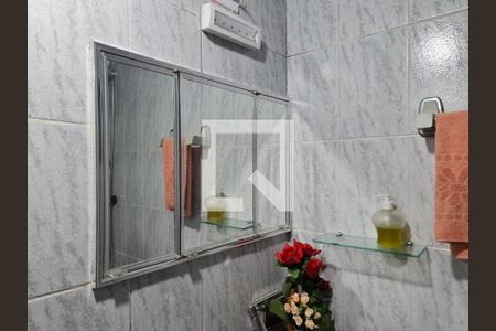 Casa à venda com 320m², 2 quartos e 2 vagasBanheiro Social 